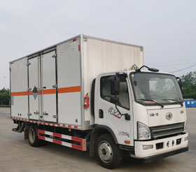 舜德牌SDS5120XZWCA6雜項(xiàng)危險(xiǎn)物品廂式運(yùn)輸車公告圖片