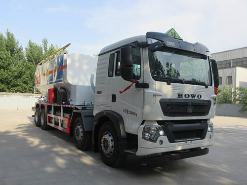 新飛牌XKC5320THZ6Z現(xiàn)場混裝重銨油炸藥車公告圖片