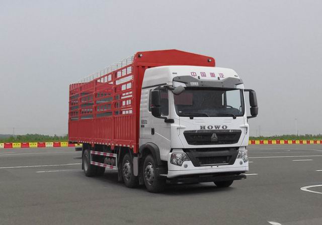 豪沃牌ZZ5257CCYM46CGE1倉柵式運輸車公告圖片