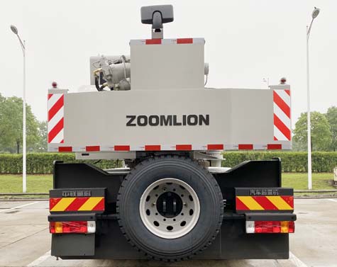 中聯(lián)牌ZLJ5334JQZ25E汽車起重機(jī)公告圖片