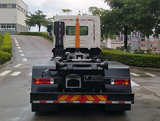 福龙马牌FLM5250ZXXDL6车厢可卸式垃圾车公告图片