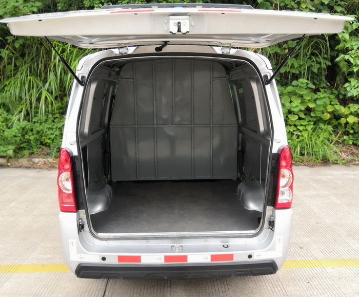 五菱牌GXA5034XXYBEV純電動(dòng)廂式運(yùn)輸車公告圖片