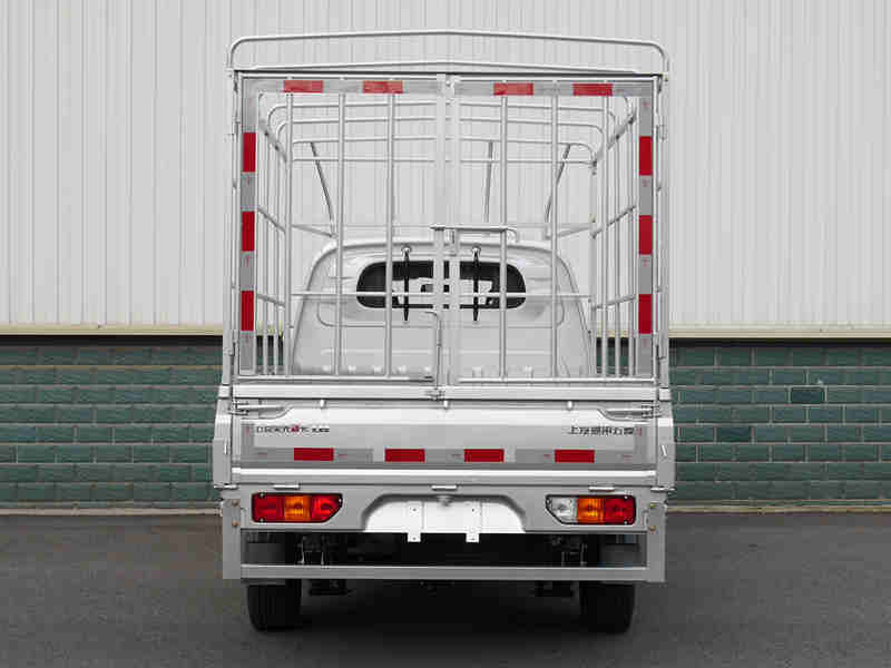 五菱牌LZW5028CCYSTWU倉柵式運輸車公告圖片
