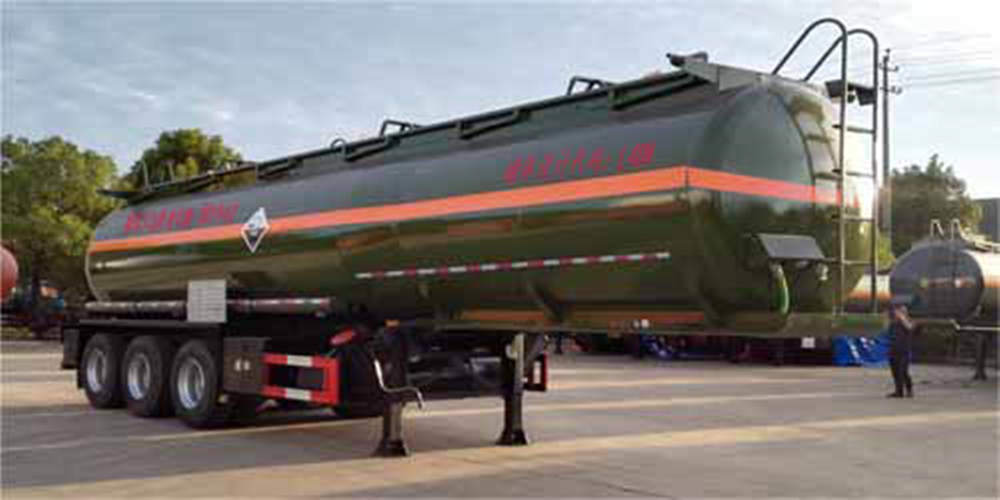 大力牌11米33吨3轴腐蚀性物品罐式运输半挂车(DLQ9408GFW)