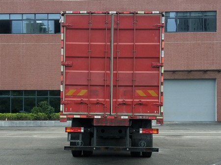 陜汽牌SX5180XXYMP5廂式運輸車公告圖片