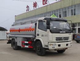 运油车