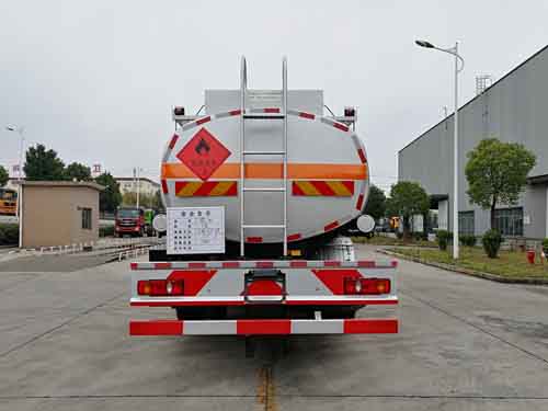 楚勝牌CSC5180GYYDA運(yùn)油車公告圖片