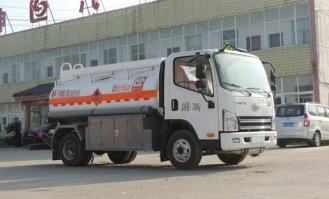 运油车