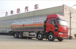 运油车