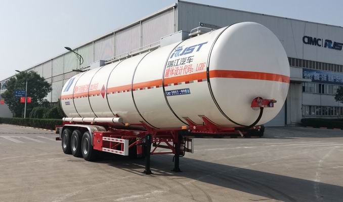 瑞江牌11.2米31.8吨3轴易燃液体罐式运输半挂车(WL9406GRYD)