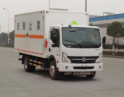 东风牌EQ5045XZW5CDFACWXP杂项危险物品厢式运输车公告图片