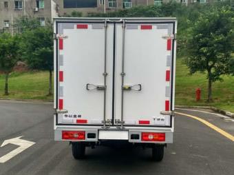 金杯牌JKC5021XXY-SS6FL廂式運(yùn)輸車公告圖片