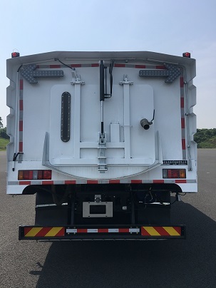 開沃牌NJL5180TXSBEV1純電動洗掃車公告圖片