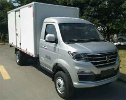 厢式运输车