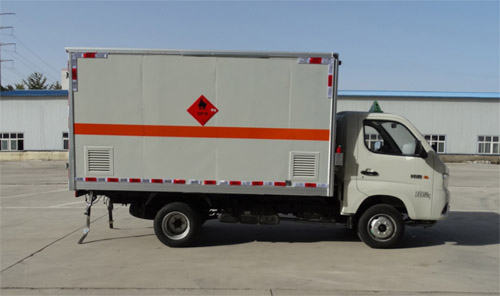 駝馬牌JLC5032XRQEJ易燃?xì)怏w廂式運(yùn)輸車(chē)公告圖片