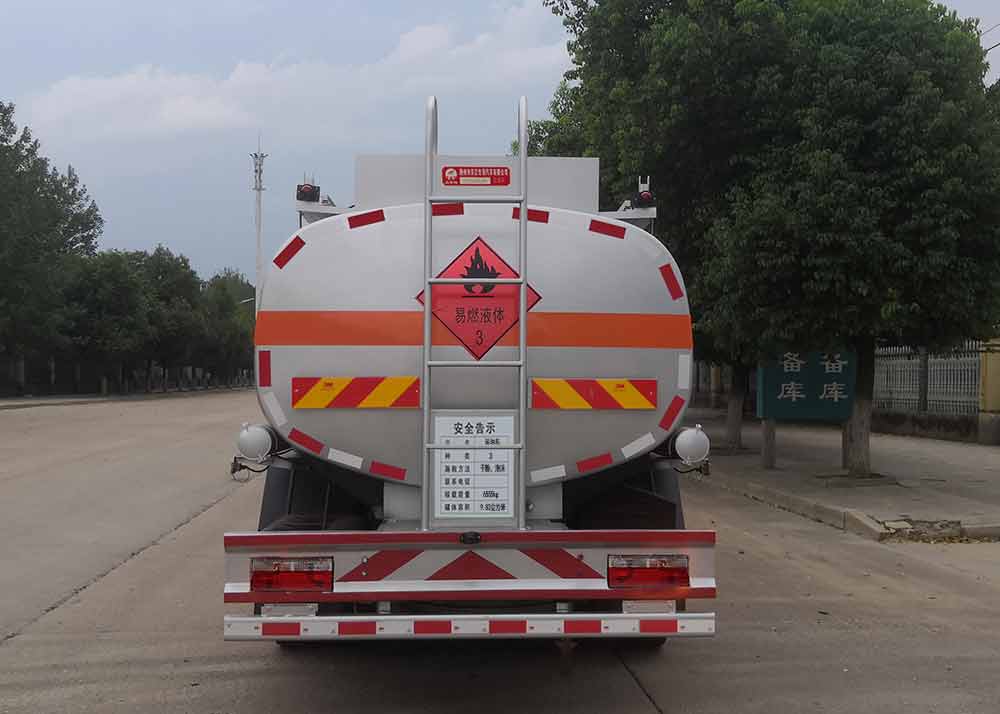 炎帝牌SZD5125GYY6運(yùn)油車(chē)公告圖片