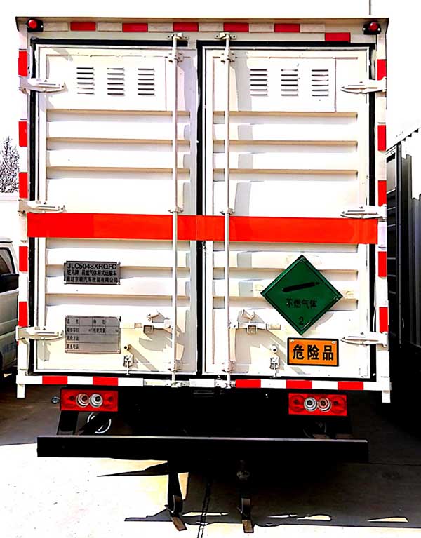 駝馬牌JLC5048XRQFC易燃?xì)怏w廂式運(yùn)輸車公告圖片