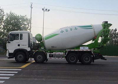 凌宇牌CLY5317GJB30E57混凝土攪拌運(yùn)輸車公告圖片