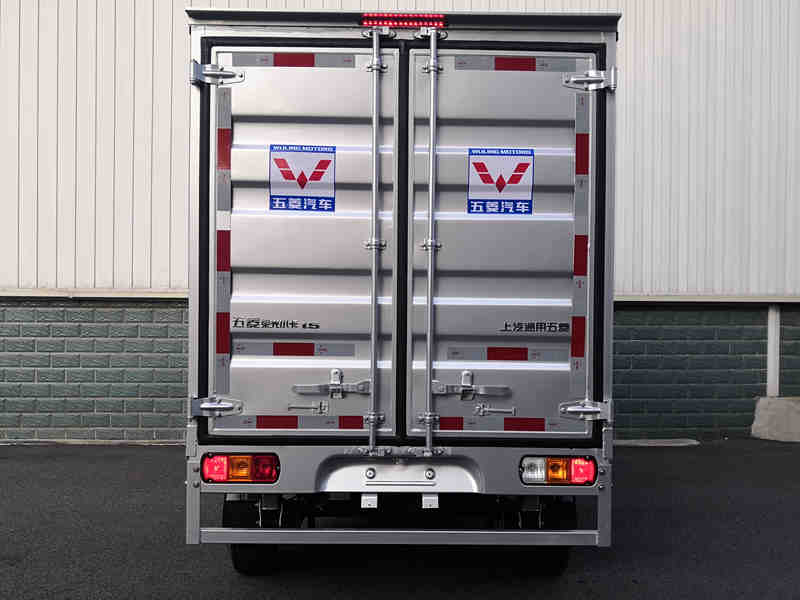 五菱牌LZW5028XXYP6AK廂式運輸車公告圖片