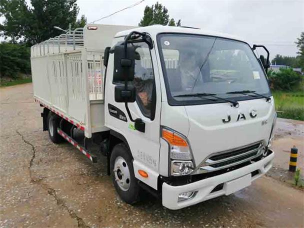 江淮牌HFC5045CCQP22K1C7S畜禽運(yùn)輸車公告圖片