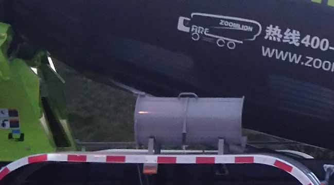 中聯(lián)牌ZLJ5312GJBA4E混凝土攪拌運(yùn)輸車公告圖片