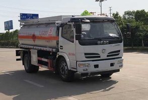 专威牌HTW5127GJYEC加油车