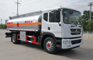 运油车