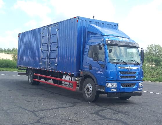 解放牌CA5180XXYPK1L7E6A80廂式運(yùn)輸車(chē)公告圖片