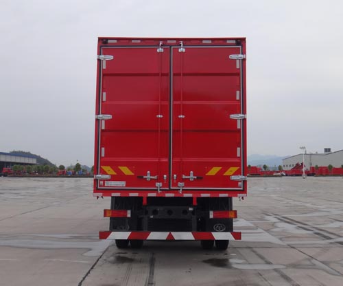 十通牌STQ5181XXYN6廂式運(yùn)輸車公告圖片