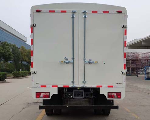 江铃牌JX5045CCYTGD26仓栅式运输车公告图片