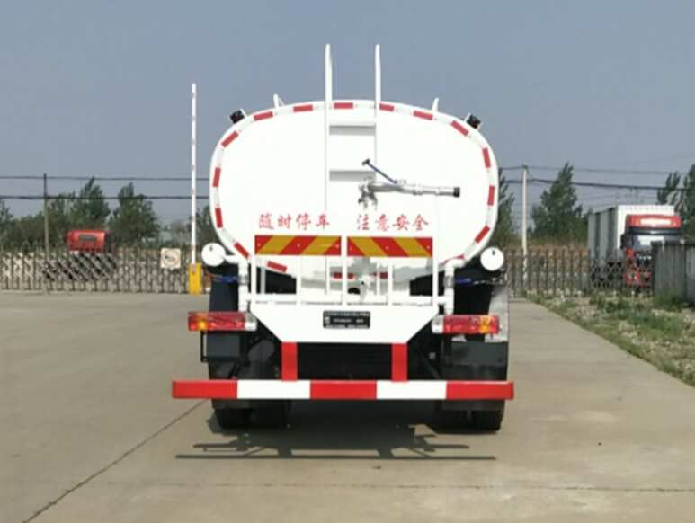 长城牌HTF5180GSSCA洒水车公告图片