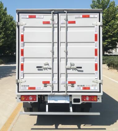 長(zhǎng)安牌SC5031XXYSBAL6廂式運(yùn)輸車(chē)公告圖片