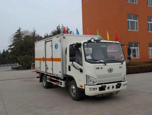 春星牌ZZT5040XQY-6爆破器材運(yùn)輸車公告圖片