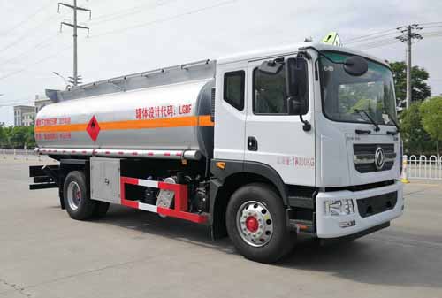 楚飛牌CLQ5180GYY6E運油車公告圖片