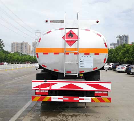 楚飛牌CLQ5180GYY6E運油車公告圖片