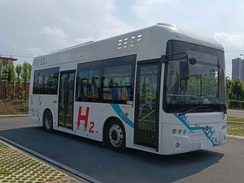长鹿牌8.6米15-24座燃料电池城市客车(HB6860FCEVG)