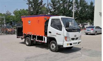 稀浆封层车