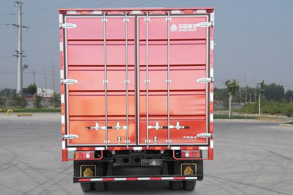 豪沃牌ZZ5077XXYF3315F174廂式運(yùn)輸車公告圖片