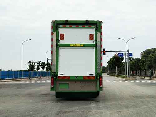 百勤牌XBQ5311CCQZ66DL畜禽運(yùn)輸車(chē)公告圖片