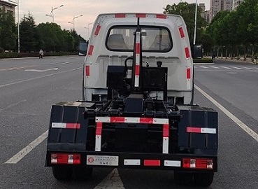 中国中车牌TEG5030ZXXAEQBEV3D纯电动车厢可卸式垃圾车公告图片