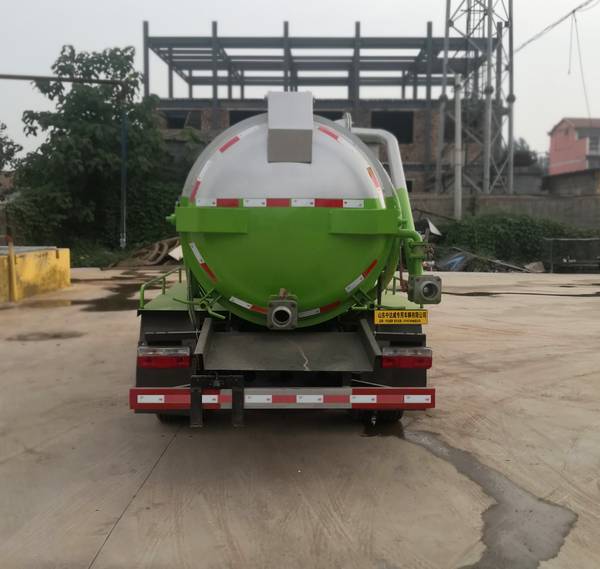 中达威牌CFY5070GXW6吸污车公告图片