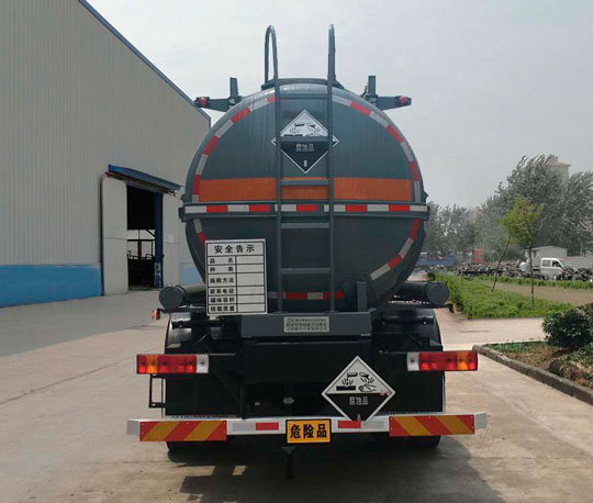 锡宇牌WXQ5311GFWC5腐蚀性物品罐式运输车公告图片