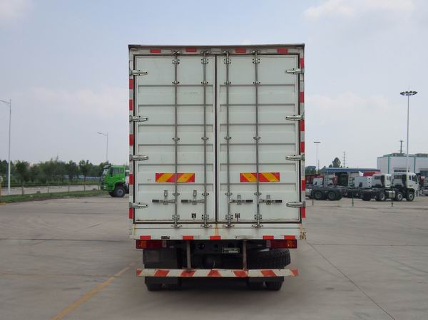 豪瀚牌ZZ5315XXYN466WE1廂式運(yùn)輸車(chē)公告圖片