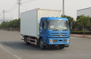 翼开启厢式车