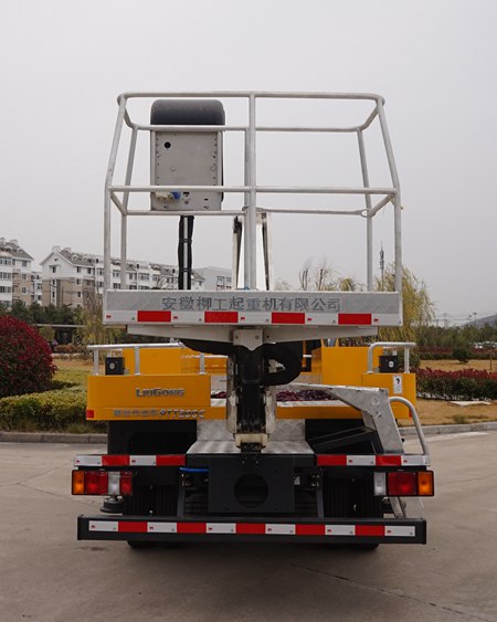 柳工牌CLG5051JGKD高空作業(yè)車(chē)公告圖片