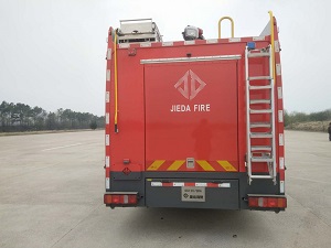 捷达消防牌SJD5270GXFSG120/SDA水罐消防车公告图片