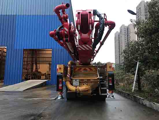 三一牌SYM5447THBF混凝土泵車公告圖片