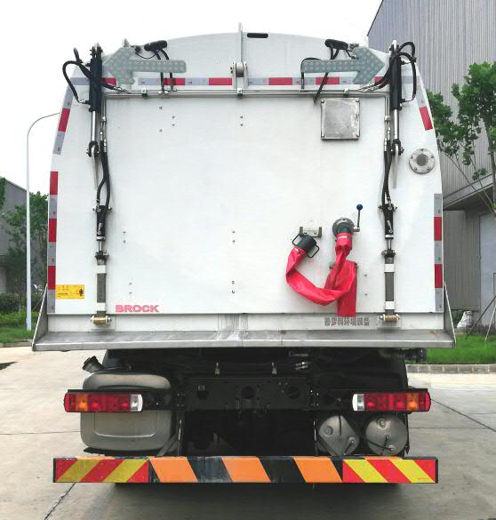普罗科牌BJ5184TSLE6-P1扫路车公告图片