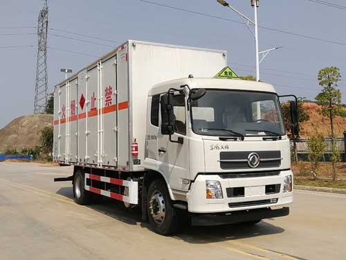 楚勝牌CSC5180XRQD6易燃?xì)怏w廂式運輸車公告圖片