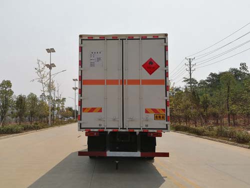 楚勝牌CSC5180XRQD6易燃?xì)怏w廂式運輸車公告圖片